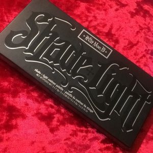 Kat von d shade and light